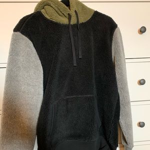 BRAND NEW - American Eagle Sherpa Sweatshirt